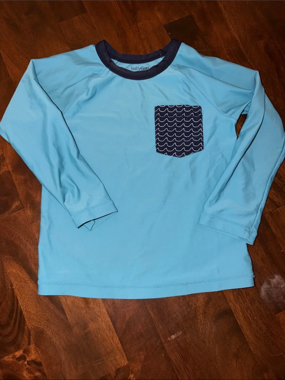 GAP Kids 🌊 Long Sleeve Rash Guard